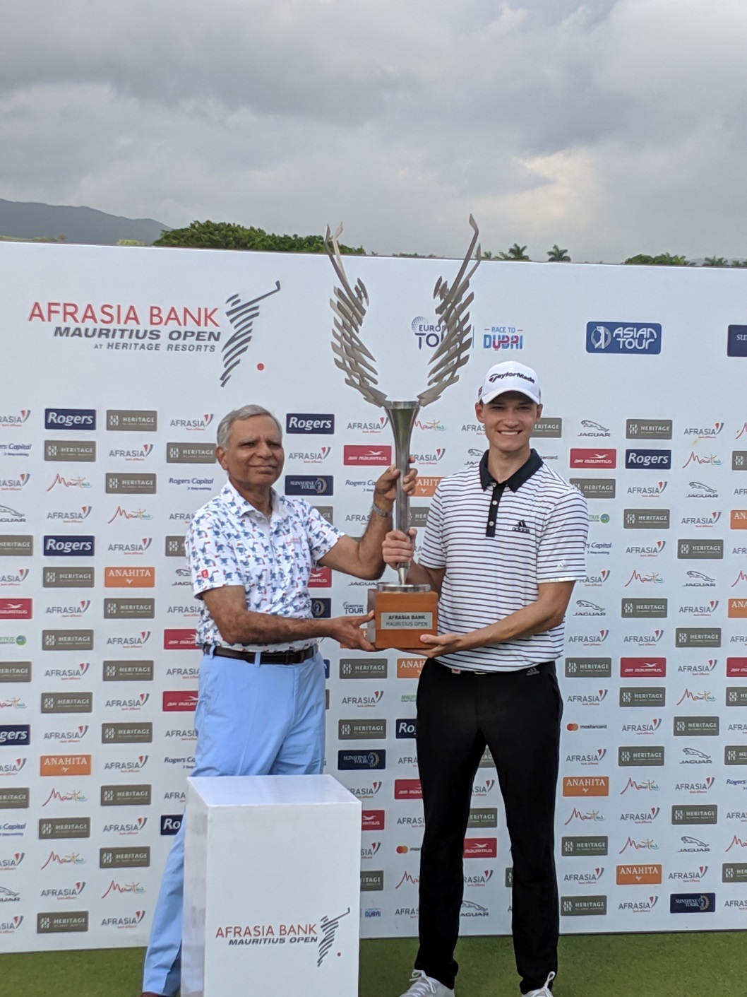 18-year-old claims dream win at AfrAsia Bank Mauritius Open in a playoff